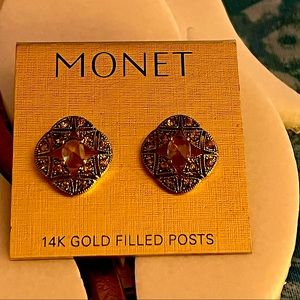 Vintage Monet Earrings Square with Gold Center Stone & Rhinestones.